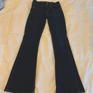 AE artist flare jeans size 6 regular